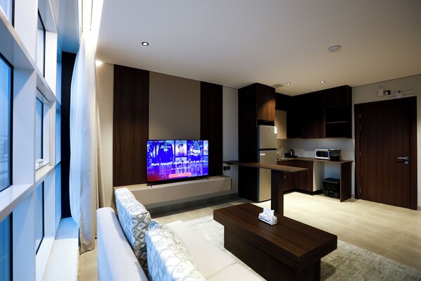 Iron/ironing board, free WiFi