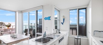 Point Grey  -  Lorne