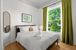 4 chambres, fer et planche à repasser, Wi-Fi, draps fournis