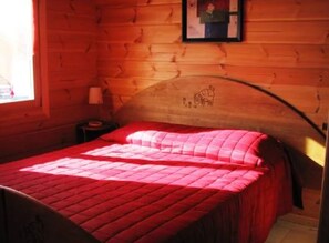 3 bedrooms, iron/ironing board, WiFi