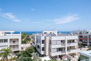 Quarto superior, vista para o mar, na torre | Vista para a água