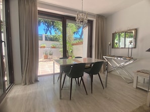 Unclassified image, 2 of 37, button - Townhouse in Elviria with pool, Wi-Fi, barbecue and private terrace (Marbella)