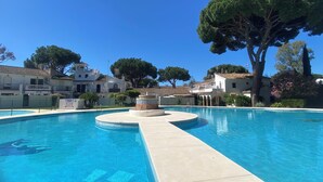 Pool - Townhouse in Elviria with pool, Wi-Fi, barbecue and private terrace (Marbella)
