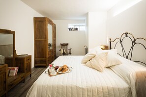 4 Schlafzimmer, Bügeleisen/Bügelbrett, Reisekinderbett, kostenloses WLAN