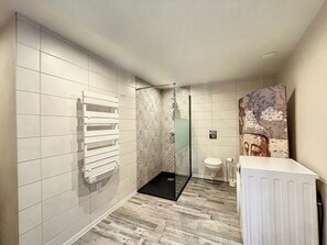 Bathroom - Aux Deux Tours, Appartement Aux-Deux-Tours, quartier pittoresque de Riquewihr (Riquewihr)