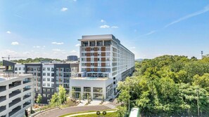 Exterior - Nashville Retreat, Pool, Gym, Rooftop Lounge (Nashville)