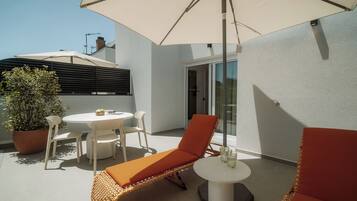 Apartemen, 1 kamar tidur, difabel mobilitas, balkon | Teras/patio