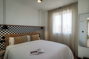 Apartment, 1 Bedroom | 2 bedrooms, laptop workspace, free cribs/infant beds, free WiFi
