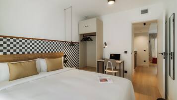 Apartemen, 2 kamar tidur | 2 kamar tidur, ruang kerja ramah laptop, dan tempat tidur bayi gratis