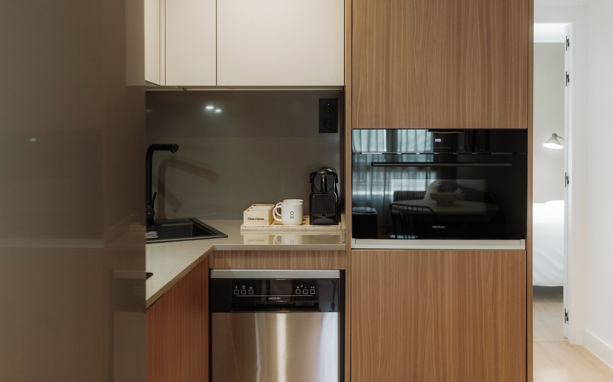 Apartment, 3 Bedrooms | Private kitchen | Fridge, microwave, oven, dishwasher