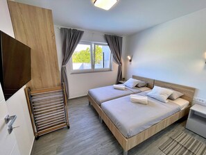 2 Schlafzimmer, Bügeleisen/Bügelbrett, WLAN, Bettwäsche