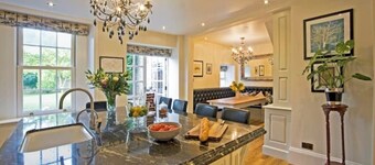 The Norfolk Farmhouse nr coast with hot-tub