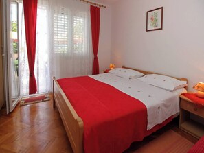 1 bedroom, WiFi, bed sheets