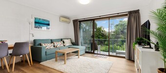 Cute 2-Bedroom Unit in the Heart of Batehaven