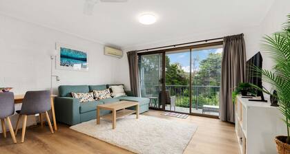 Cute 2-Bedroom Unit in the Heart of Batehaven