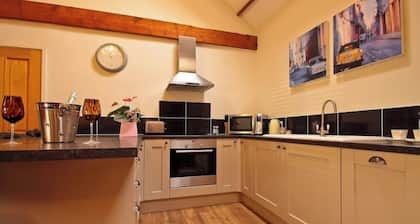 The Barnhouse. Lovely barn conversion, sleeps 6.