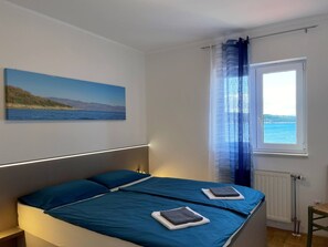 2 bedrooms, WiFi, bed sheets