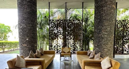 Valencia Club Abu - Resort In Abu