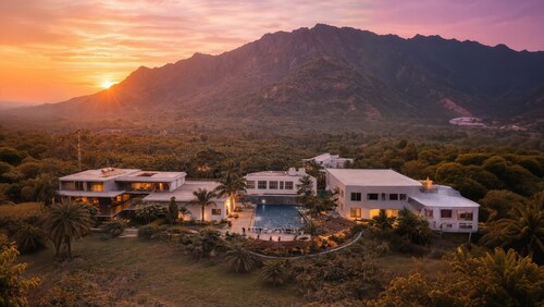 Valencia Club and Resort - Luxury Nature Resort, Foot hills of Mount Abu 