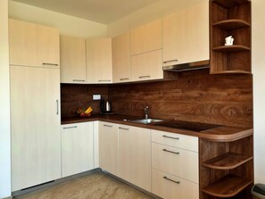 Fridge, microwave, stovetop, dishwasher - Apartment Rebeka - sea view, 160 m from sea, terrace, balcony, playground (Šilo)