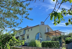 Exterior - Apartment Savic - 90 m from the sea, private balcony, partial sea view, private parking, close to the sandy beach (Šilo)