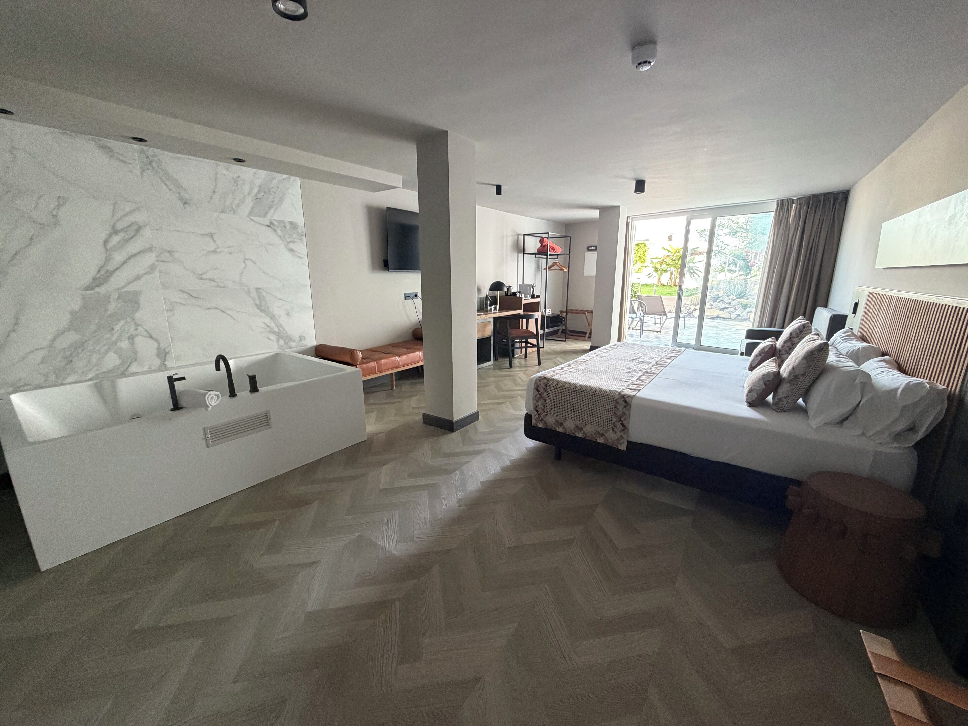 Caja de seguridad en la habitación y wifi gratis 