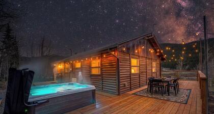 Cozy 2BR Mountain Cabin, Hot Tub, Fire Pit, Yoga, 20 Min to Breck