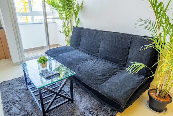 Studio, City View | Living area