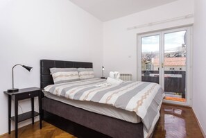 1 bedroom, WiFi, bed sheets