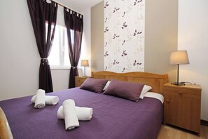 2 bedrooms, WiFi, bed sheets
