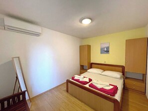 1 camera, Wi-Fi, lenzuola