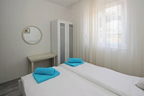2 bedrooms, WiFi, bed sheets