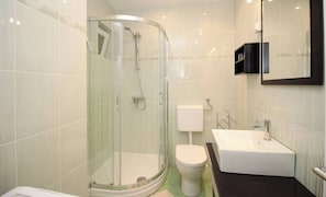 Shower, towels