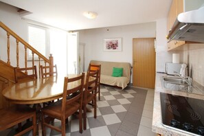 Interior - Apartment Mikulan Beach Novi - near the Sea (Baska)