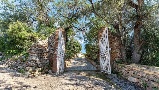 Unclassified image, 1 of 42, button - Casa Federica | 4 Bedrooms | Magnific Views | Loulé (Santa Bárbara de Nexe)