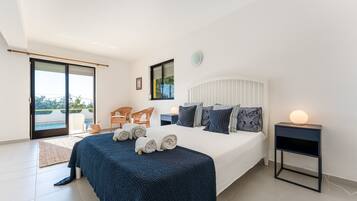 4 Schlafzimmer, Bügeleisen/Bügelbrett, kostenloses WLAN, Bettwäsche