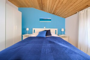 3 bedrooms, WiFi, bed sheets