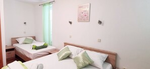 1 bedroom, WiFi, bed sheets