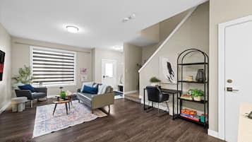 Televisor intel·ligent, llibres i oficines