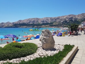 Beach - Apartment Cubranic S. Bs - in Harbour, near the Sea (Baska)