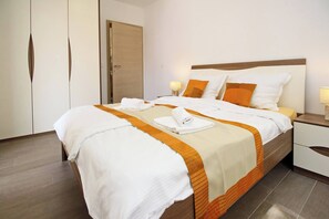 2 chambres, Wi-Fi, draps fournis