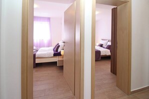 2 bedrooms, WiFi, bed sheets