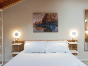 Junior Suite | In-room safe, desk, laptop workspace, free WiFi - Villa Demetrio Ars Hotel (San Rocco al Porto)