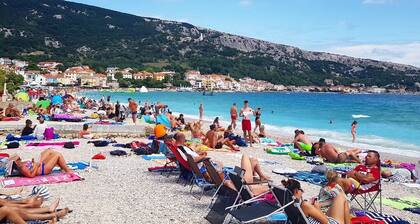 Apartment Mrakovcic Nr.2 – mit Terrasse, 350 m vom Strand entfernt