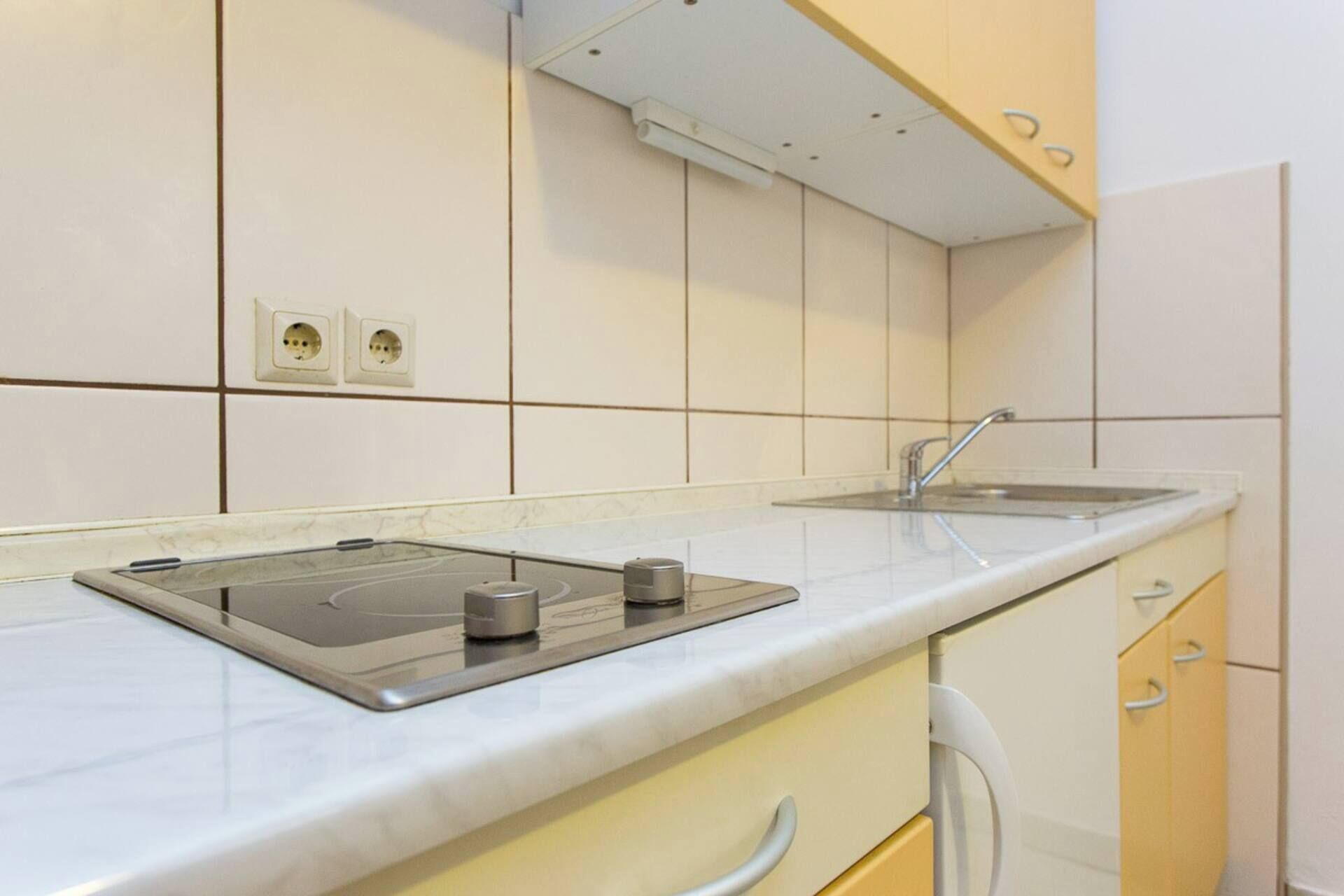 Herdplatte, Wasserkocher mit Kaffee-/Teezubehör