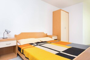 1 dormitori, wifi i roba de llit