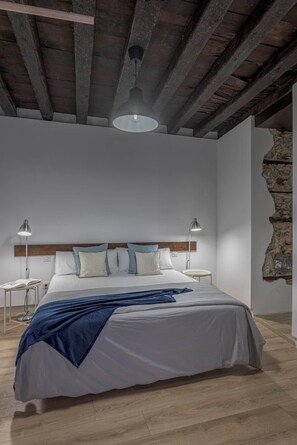 3 soverom, strykejern/-brett, wi-fi (inkludert) og sengetøy