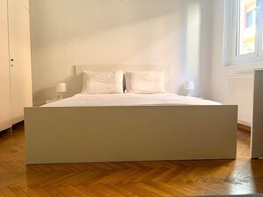4 chambres, bureau, fer et planche à repasser, Wi-Fi