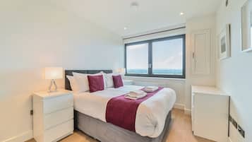 Apartment, 2 Bedrooms | In-room safe, iron/ironing board, free WiFi, wheelchair access