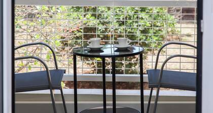 Luxury Athens Riviera 1 Bd Retreat next to Beach